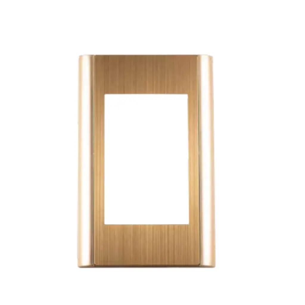 [MT-02AIBD] Tapa acero inoxidable borde dorado miletto linea pollux mt-02aibd